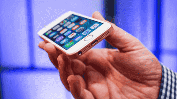Мерцает экран iPhone, что делать?
