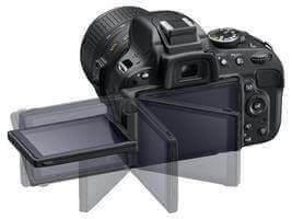 Первая зеркальная фотокамера Nikon с поворотным экраном 
